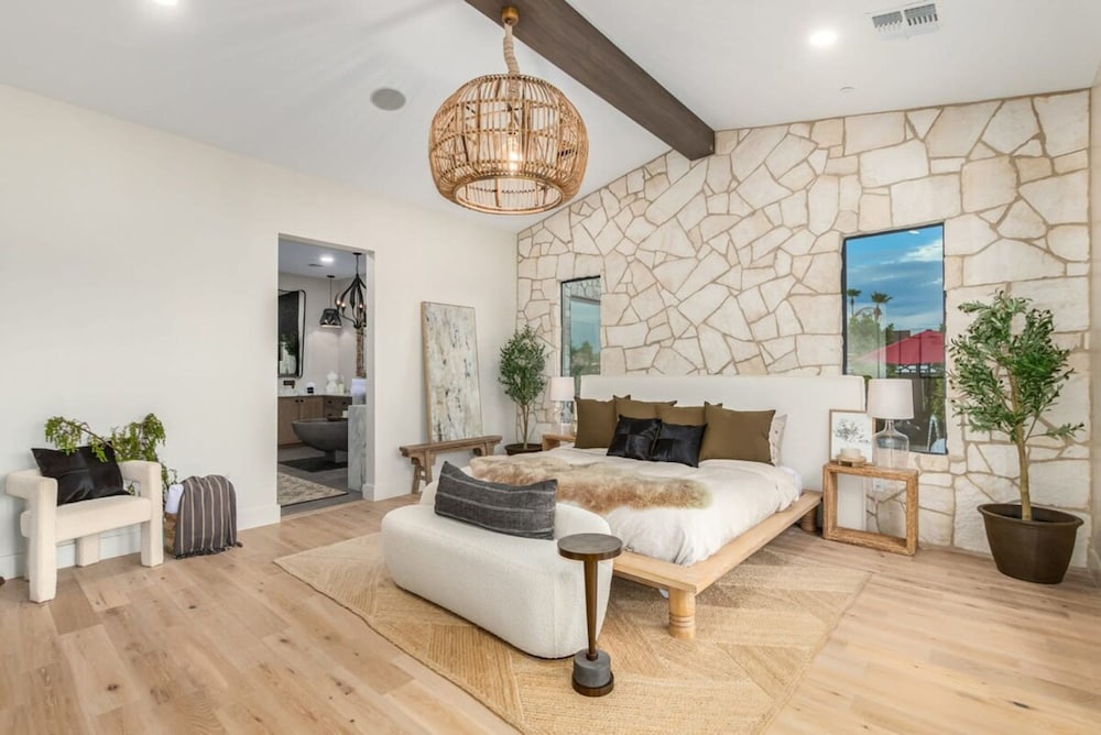 Stonewood Luxe Estate 5 Showers Heated Pool GYM