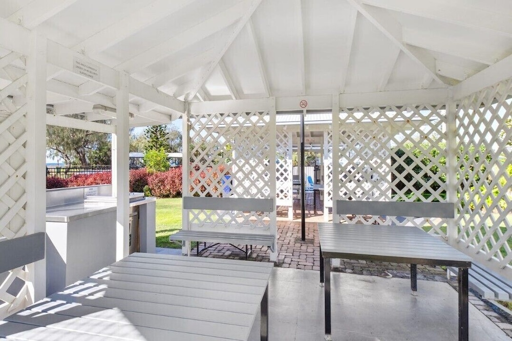 Broadbeach Blvd Apartment