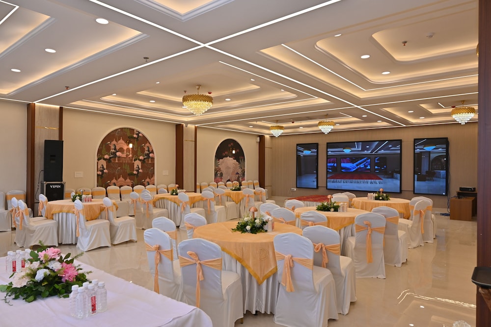 EcoXpress Satva Varanasi - 5 km from Kashi Vishwanath Temple, Varanasi