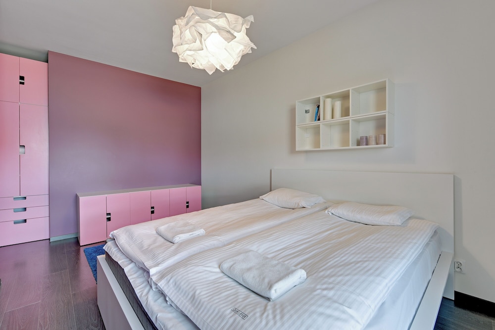 Hallera 165 by Downtown Apartments view 2