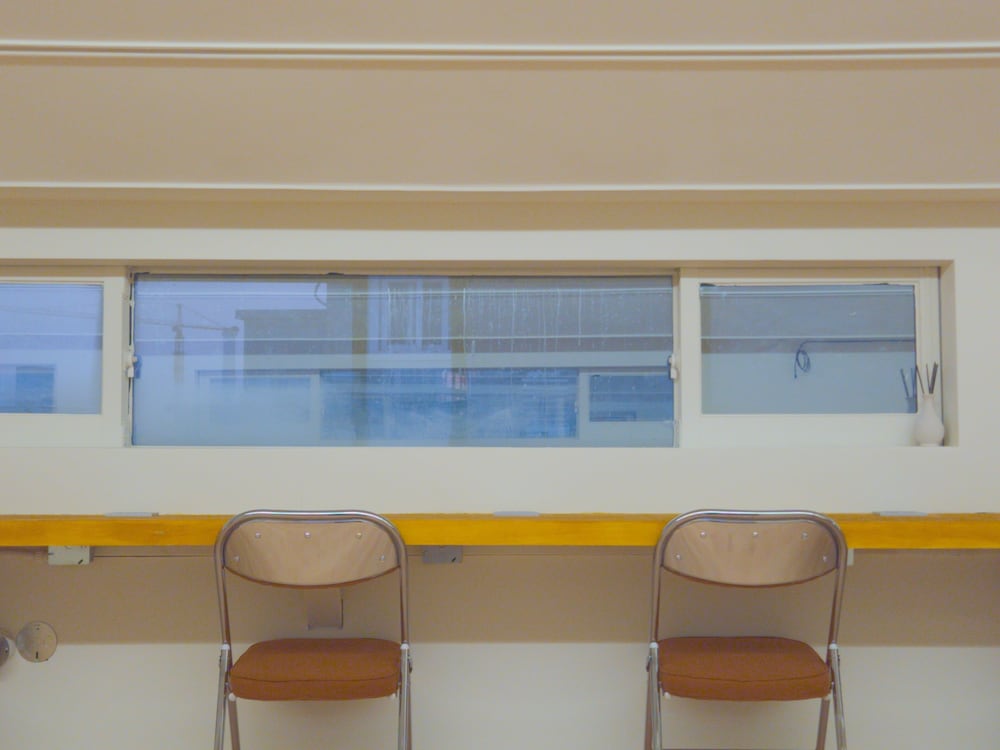 82 Capsule Hotel