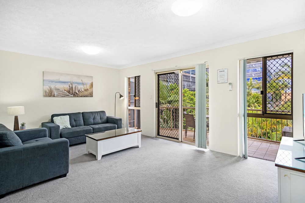 Oceanside Cove Holiday Apartments - Image 5