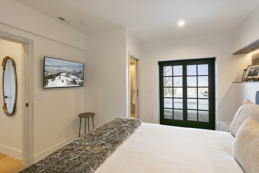 50 - Six Bedroom with Spa Stag Lodge 6 Condo
