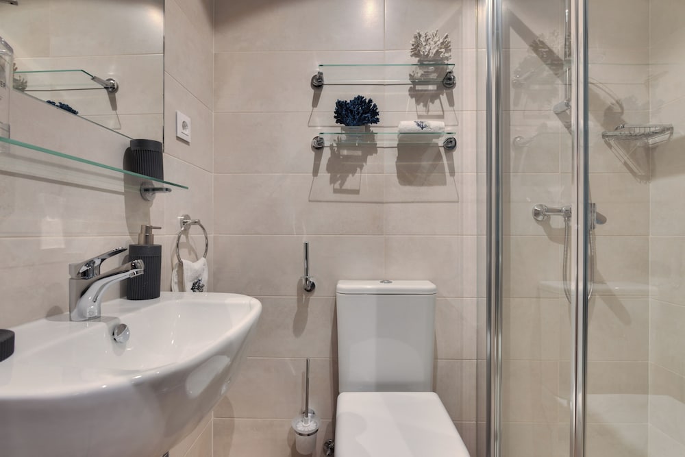 Livensa Living Pamplona Albergue Juvenil