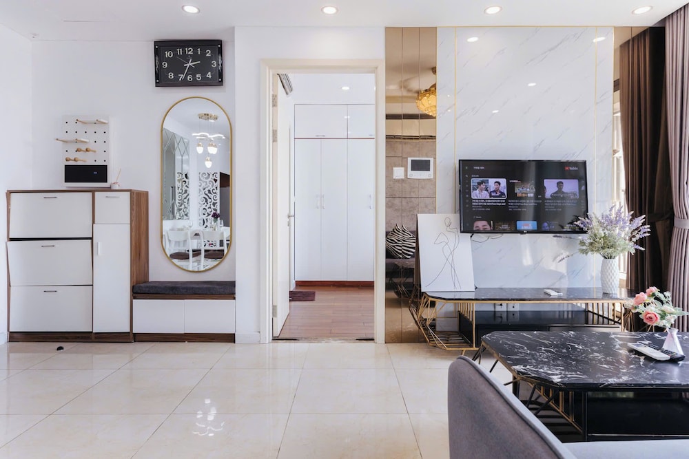 TIL Vinhomes D'capitale Elegance Suites