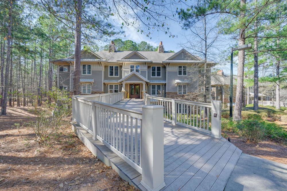 Chic Greensboro Condo w/ Lake Oconee Access!