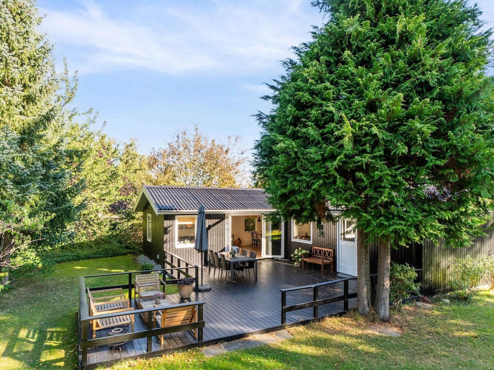 5 Star Holiday Home in Hornbaek