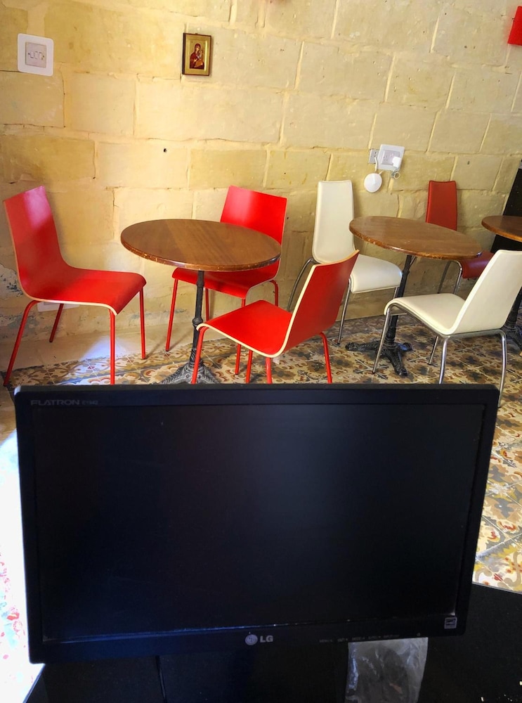 Lee's House Bed & Breakfast Sliema
