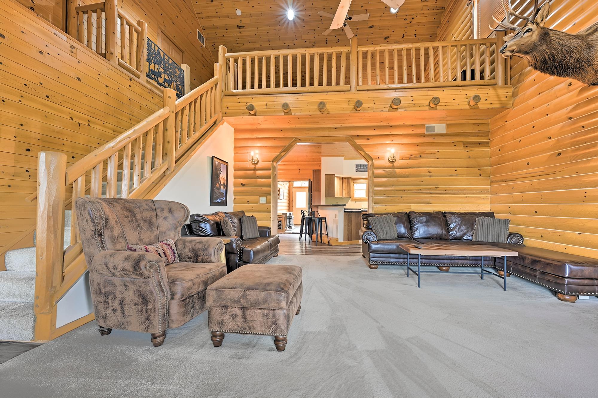 Hillside Hideaway w/ Hot Tub & Heated Patio! view 2