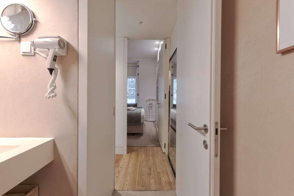 Downtown Prime by Homing