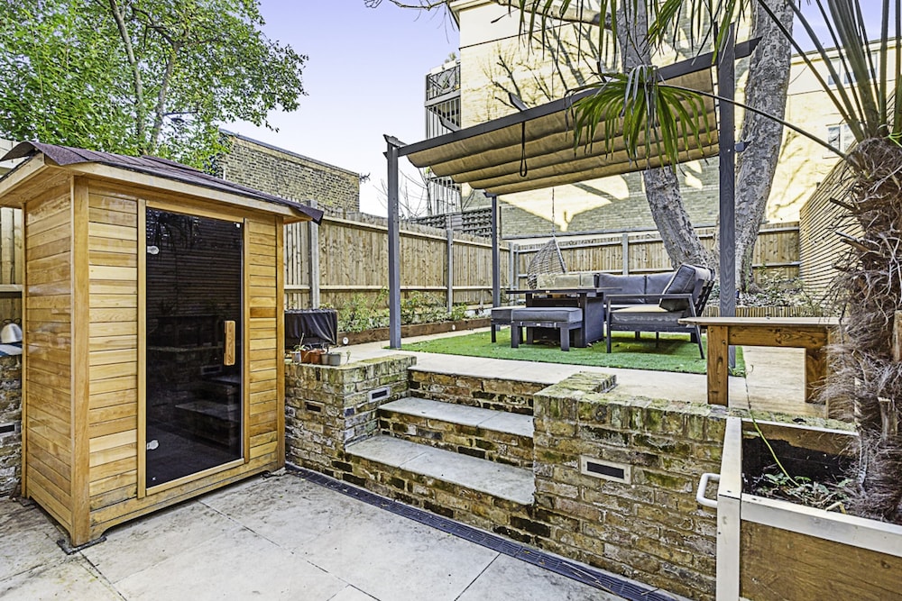outdoor bbq area