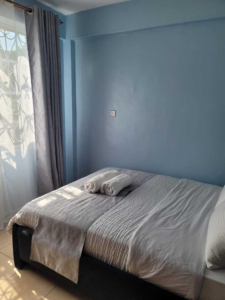 Lux Suites Bayloft Apartments Homabay