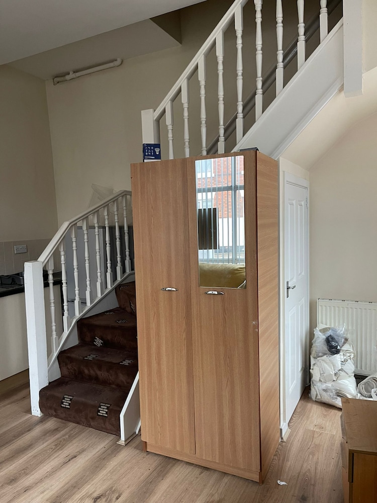 1 Bedroom Flat - Milligan Road view 2