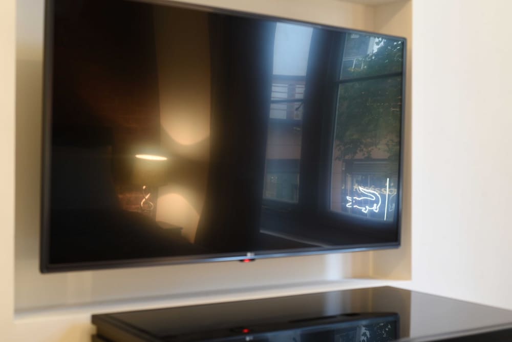 Spacious & Modern 2 Bed Apartment at Knightsbridge London