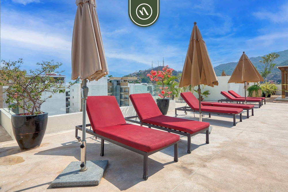 Studio in Romantic Zone - Rooftop Pool - King Bed