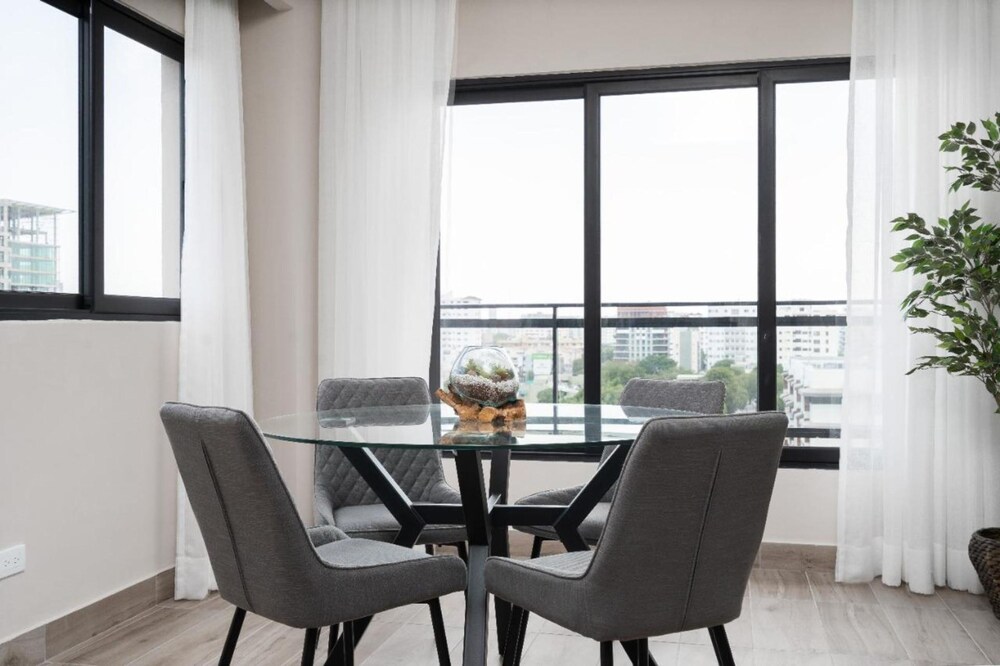 Breakfast Included - 2 Bedrooms - RL1 707