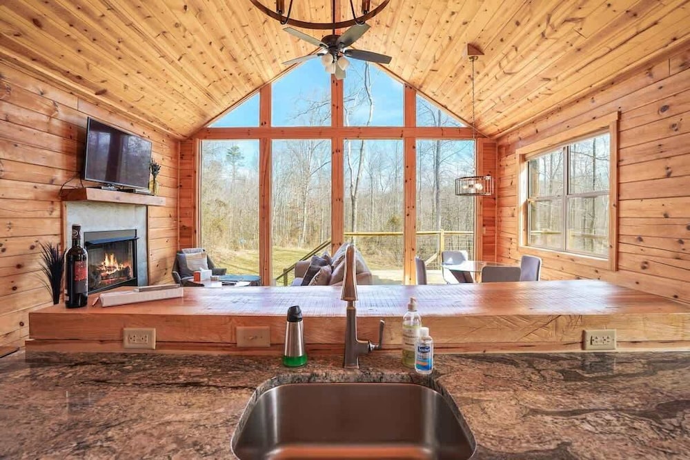 Fern Haven A Modern Take on Hocking Hills Cabins