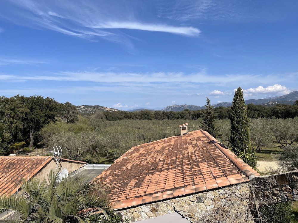 Hotel Domaine du Reginu