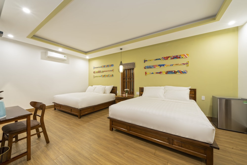 Blue Whale Homestay