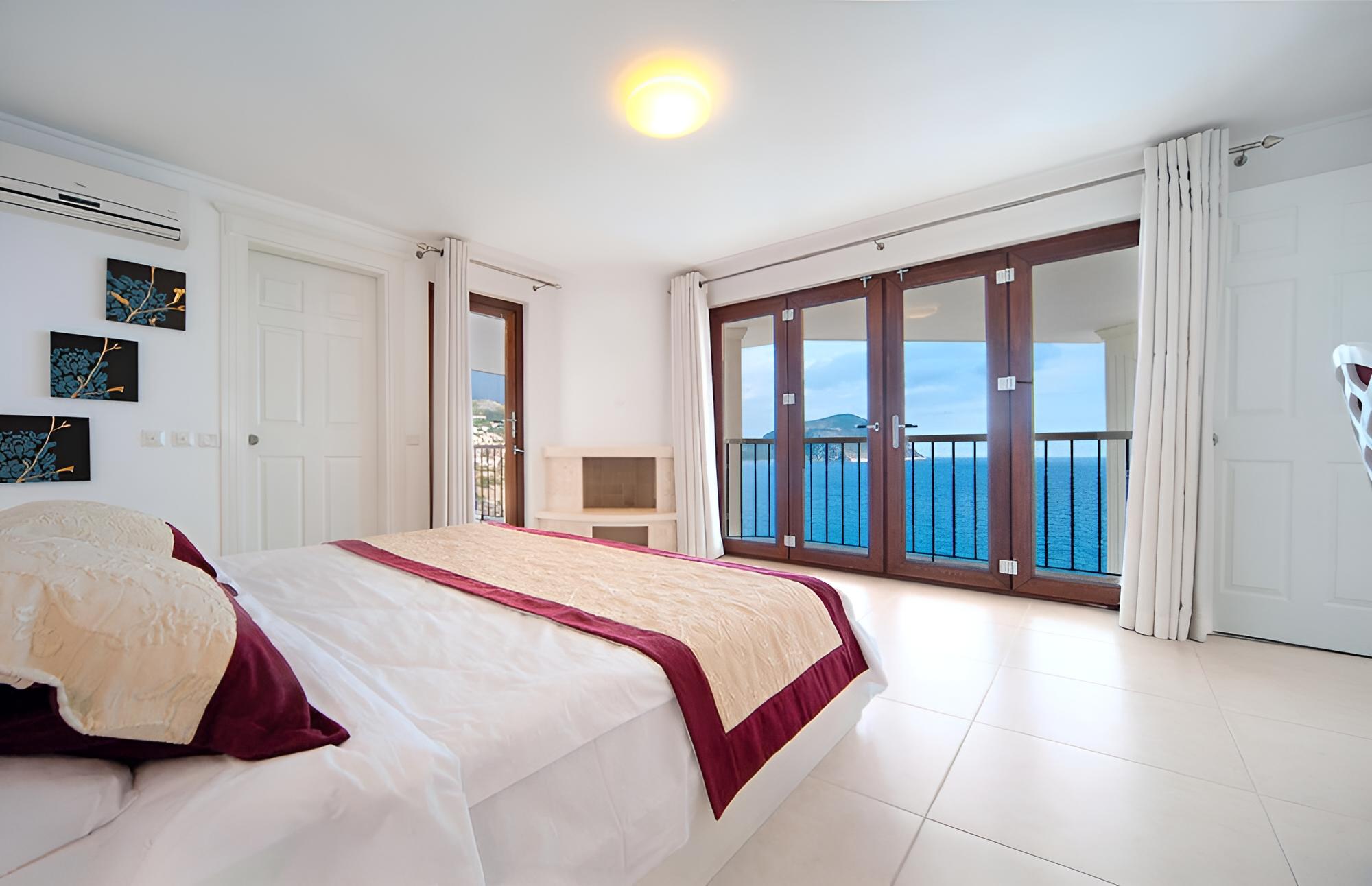 Korsan Kuzey-stunning 5bed Private Beach Platform view 5