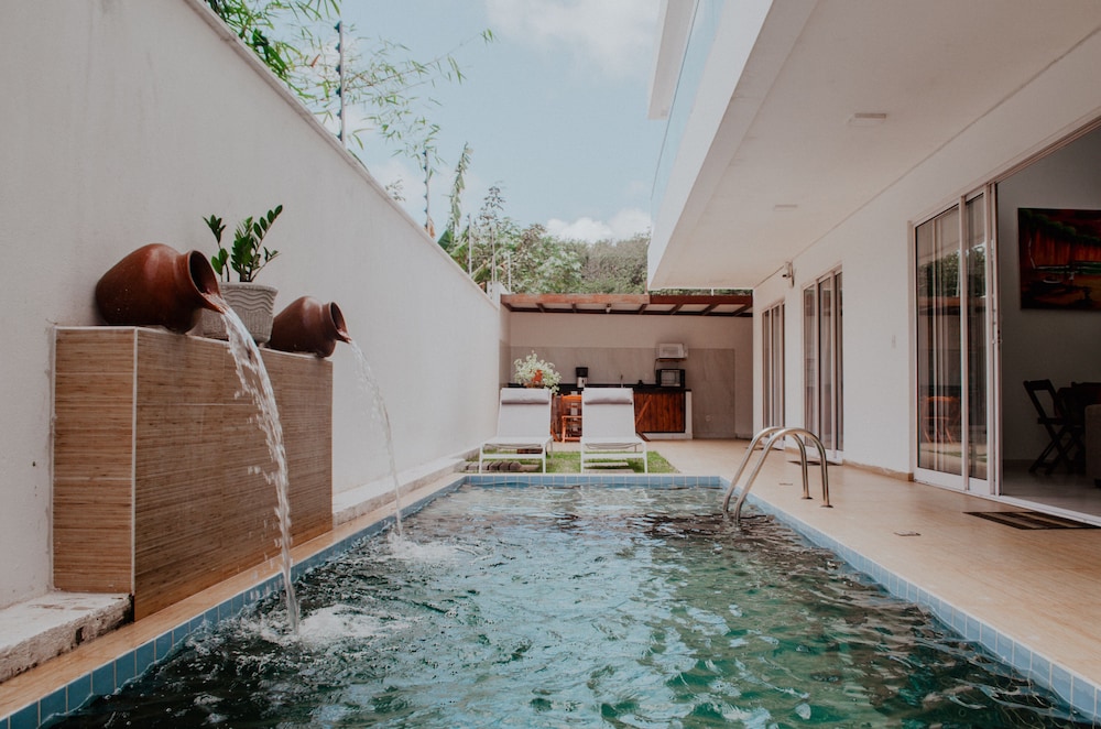 Família Pansini - Sua Casa na Pipa