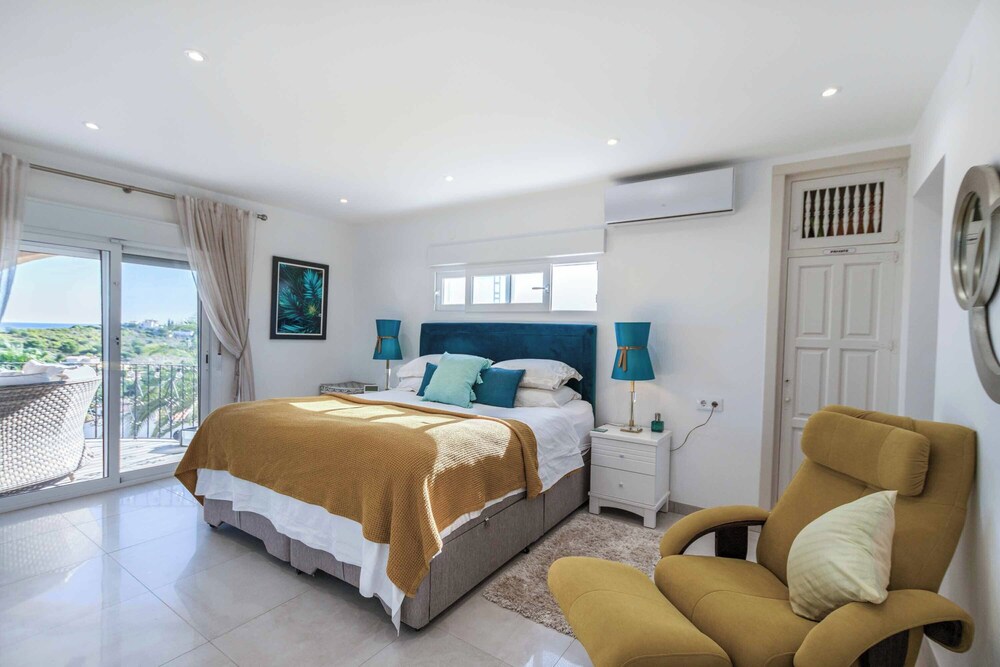 Villa Ayora