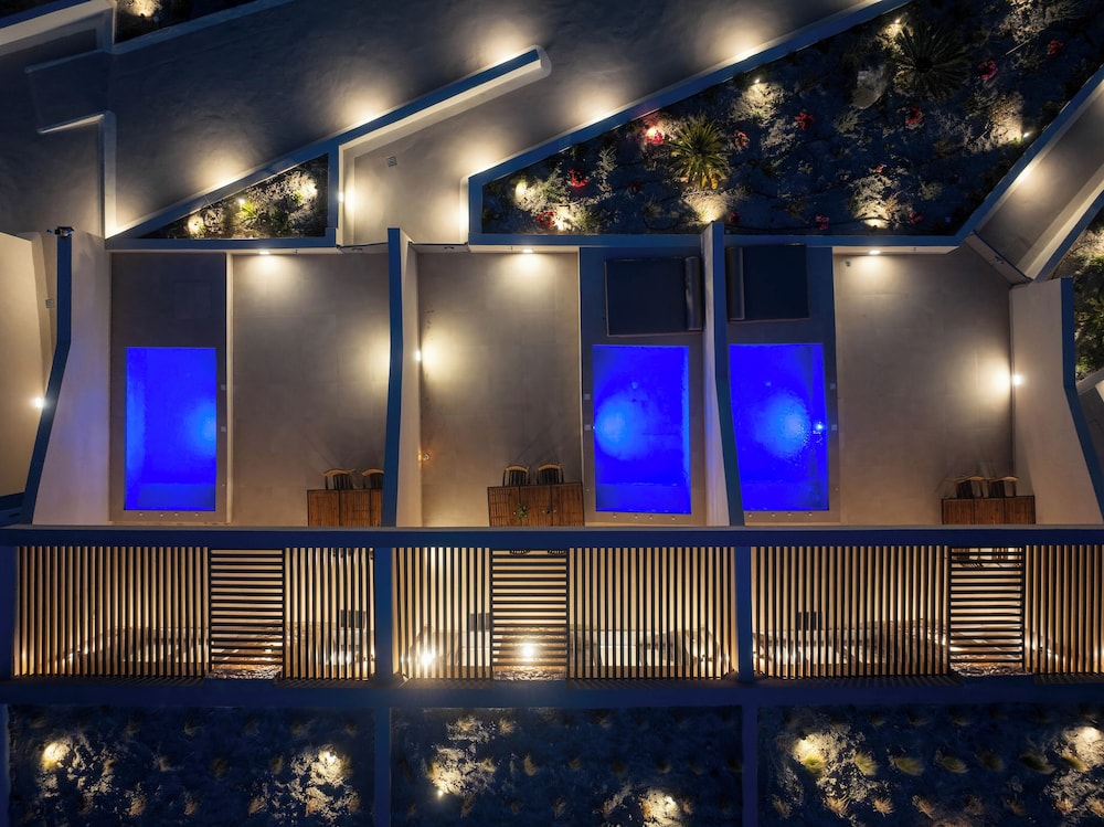 Illusion Suites