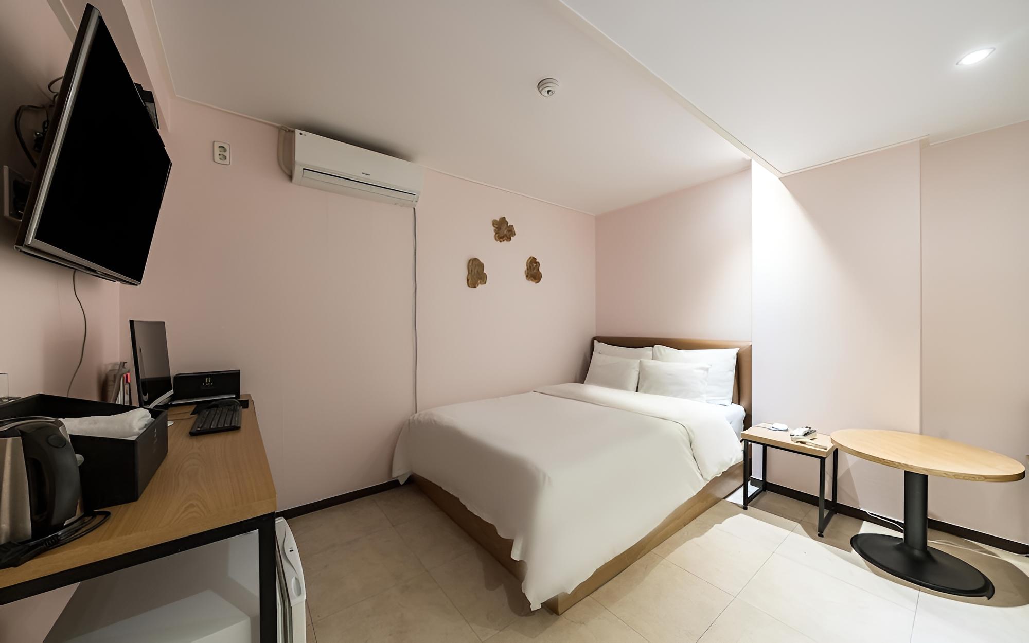 Seongnam Casa Hotel view 3