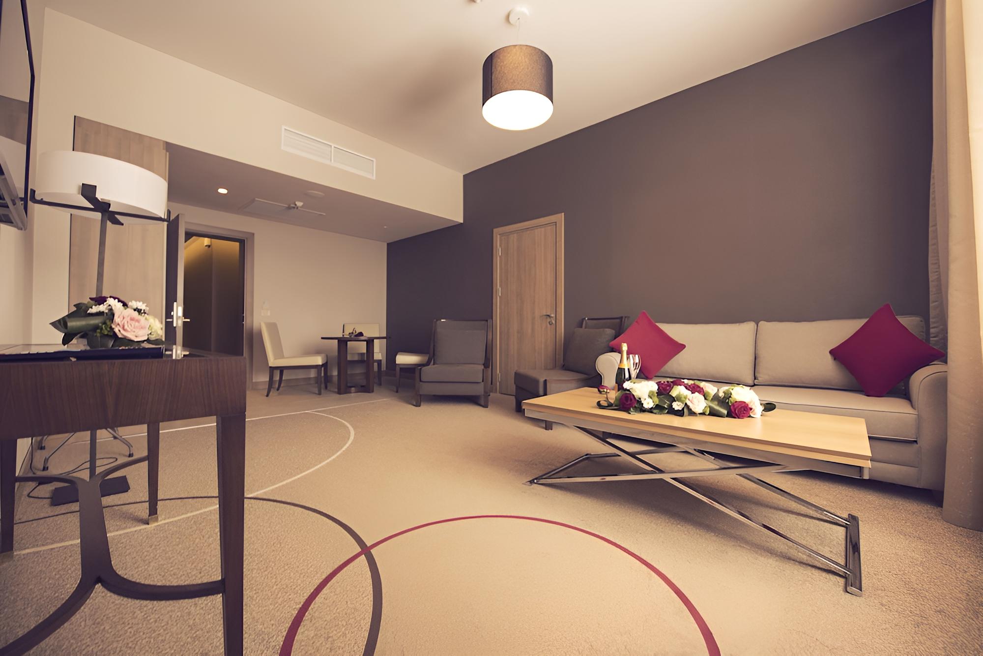 Panorama By Mercure
