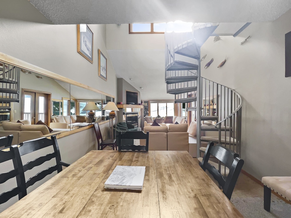 SkyRun - Vacation Condos in Copper Mountain Resort CO