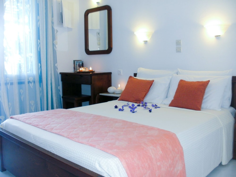 Dinanaxos Studios photo 3