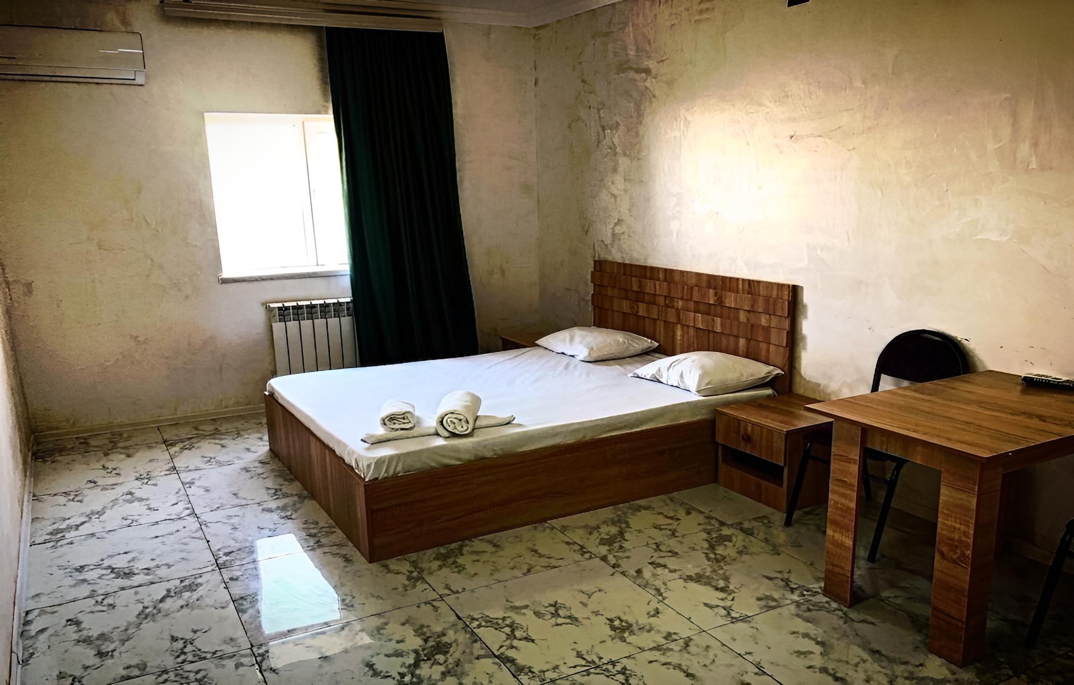 Leon Hotel Baku