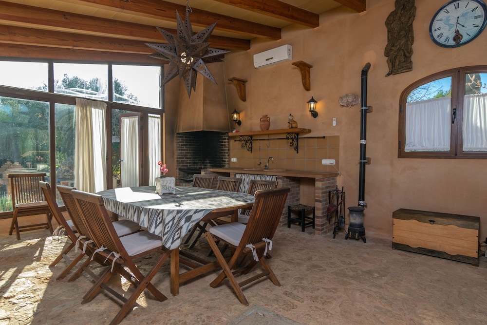 Canaus in Campos With 3 Bedrooms and 2 Bathrooms view 2