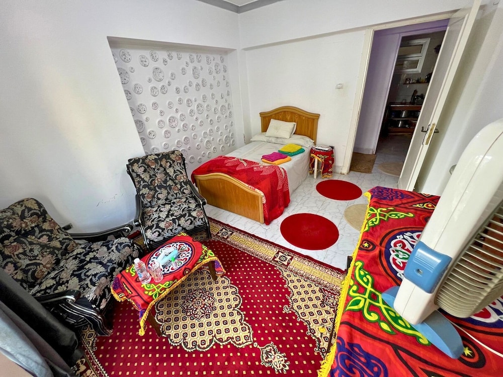 Gadou 2BR Apt w Kitchen Balcony - Port Said