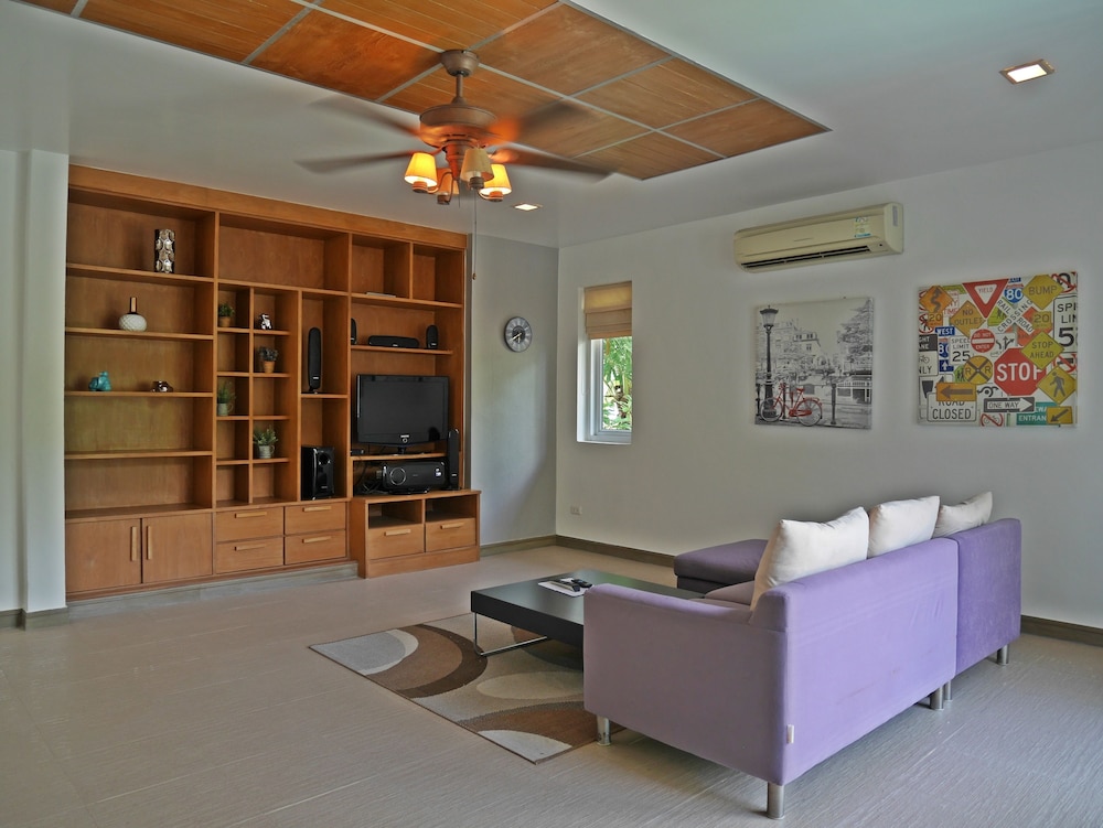 Suriya Som Villa