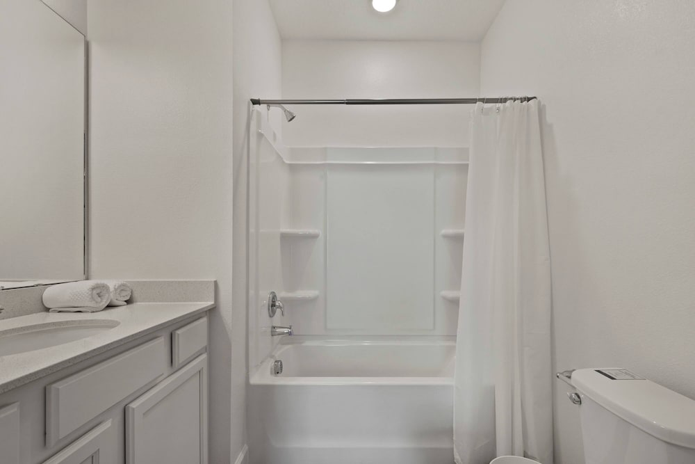 Magical 15-bedroom Villa Game Room, Theater & More!