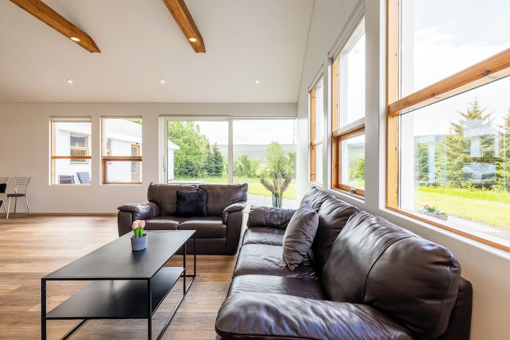 Laugavellir House and Tower Suite view 3