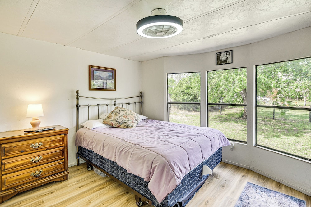 2 Mi to World Equestrian Center: Gem w/ Large Yard