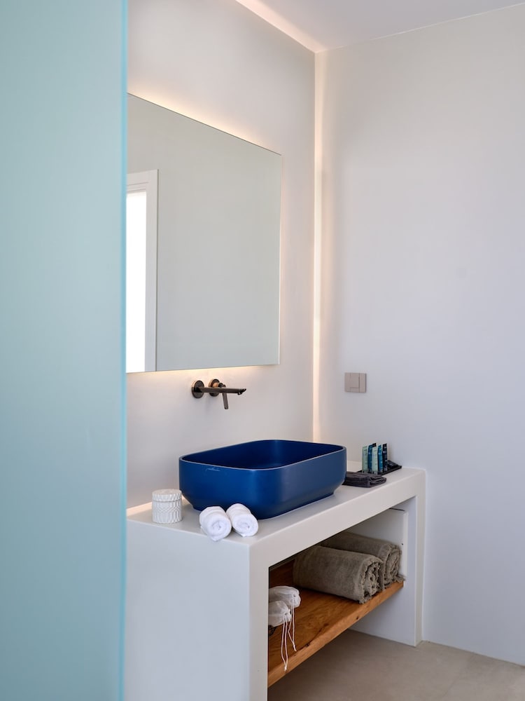 Luxury Villa Serenely
