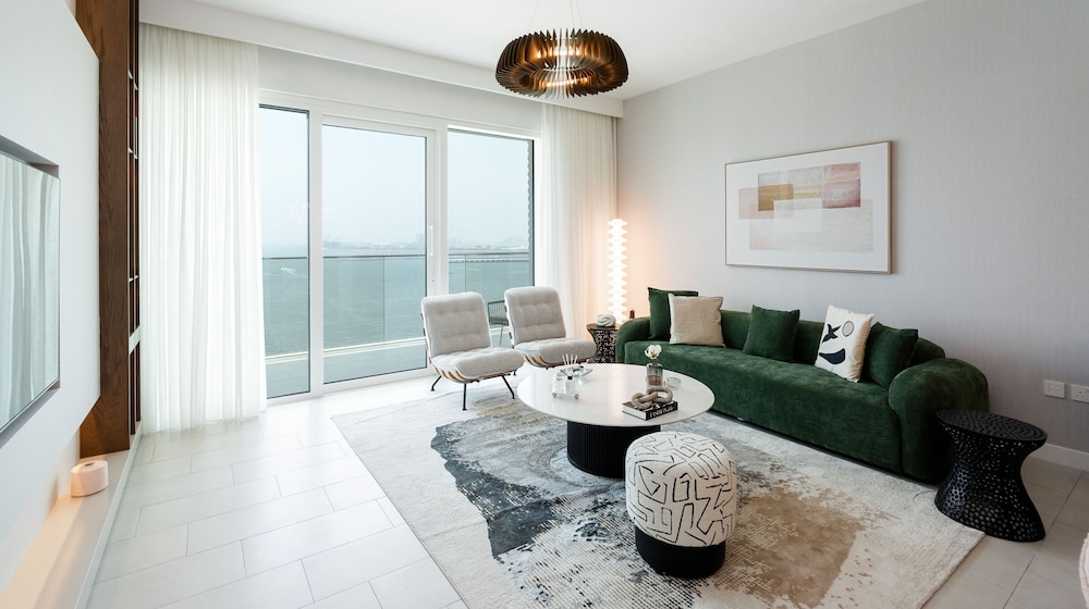Stylish JBR 3BR M w Beach Access