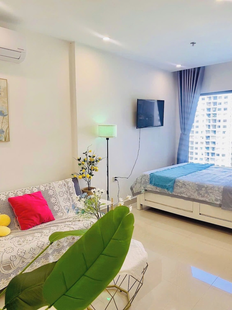 Vinhomes Grand Park Luxury Apartments