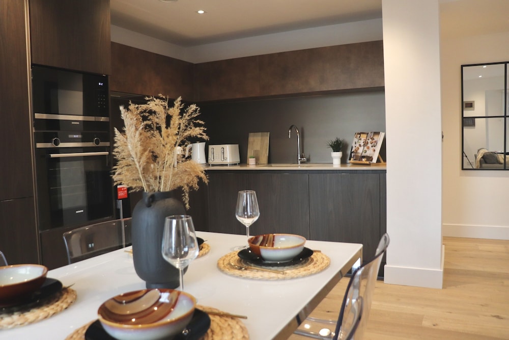 Luxury 2 Bedroom Apartment Near Central London
