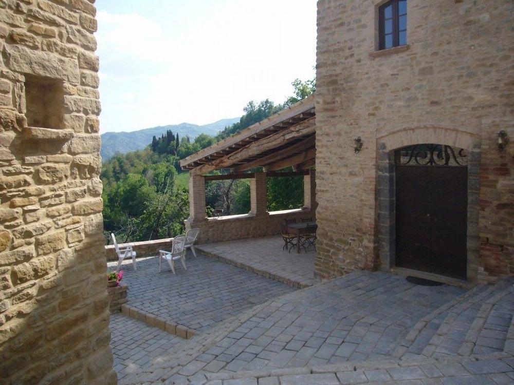 Borgo Storico Cisterna