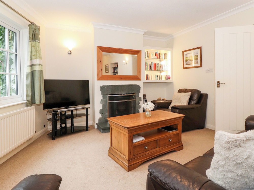 Holly Cottage