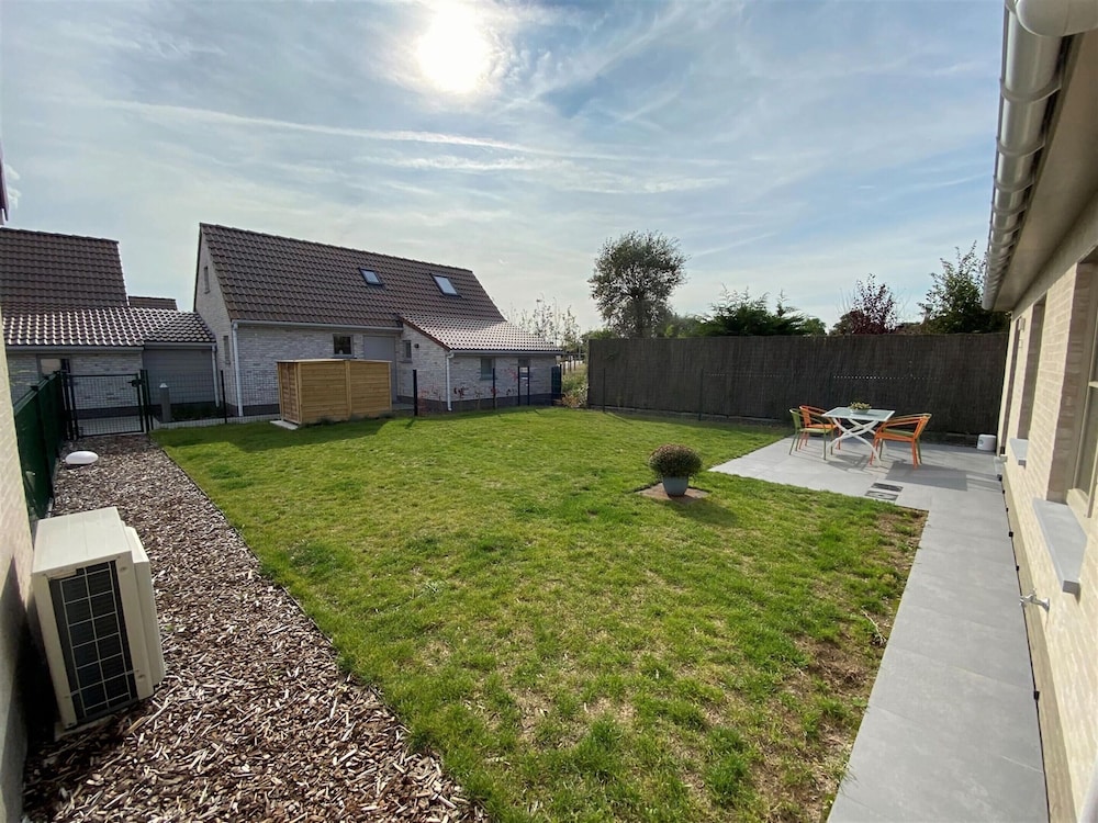 Beautiful Polder House Near Koksijde
