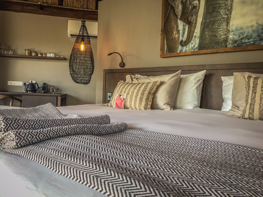 Laluka Safari Lodge view 3