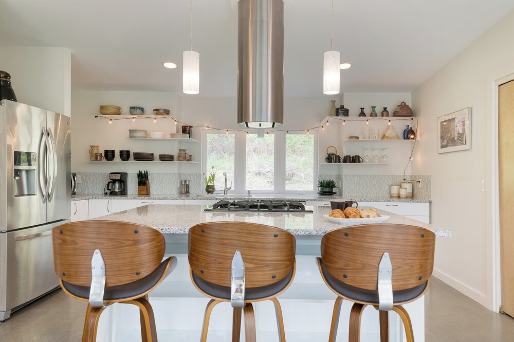 Woodland Zen by Avantstay Modern Design + Patio