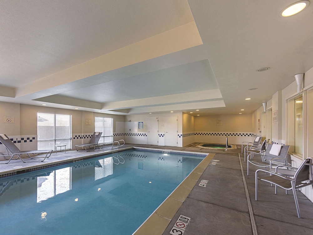 La Quinta Inn Suites by Wyndham Central Point - Medford - Property Image 4
