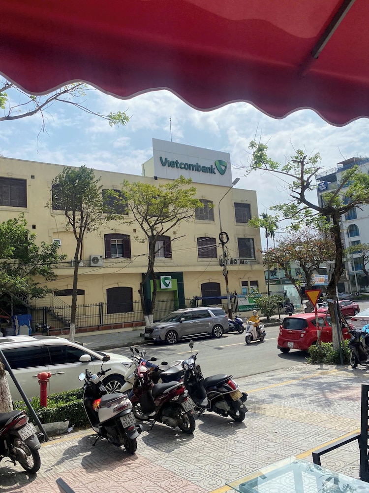 Monarchy Luxury Serviced Apartments
