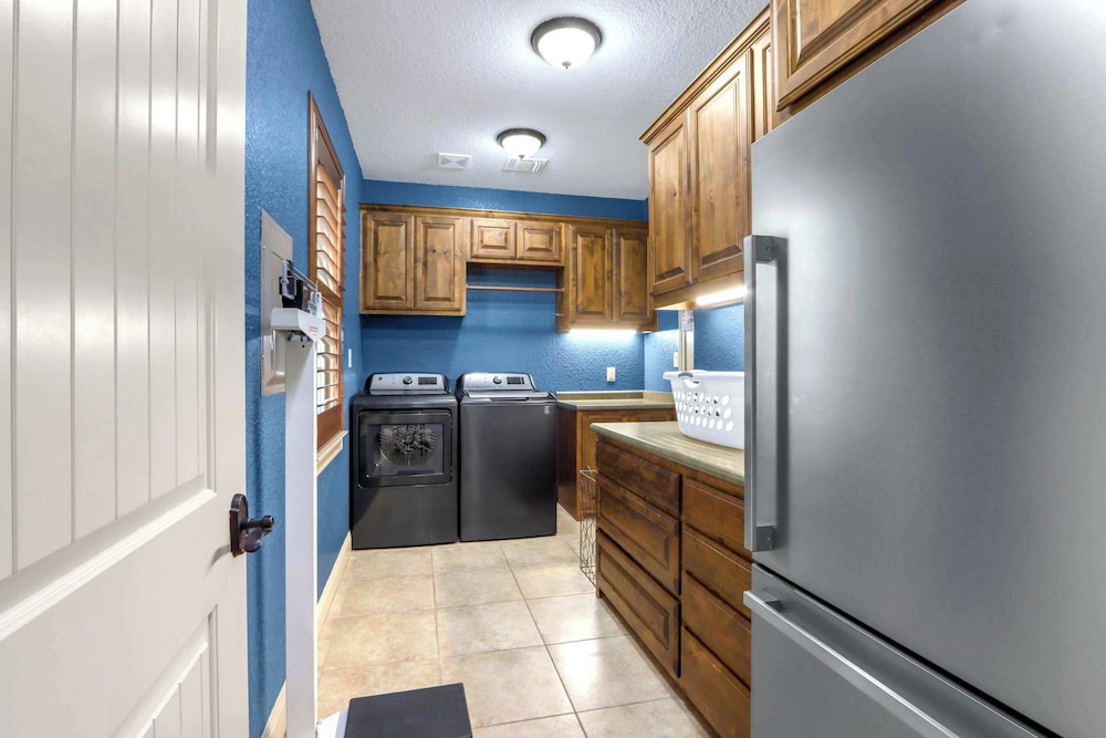 The Haven Texas-sized Getaway for 12!